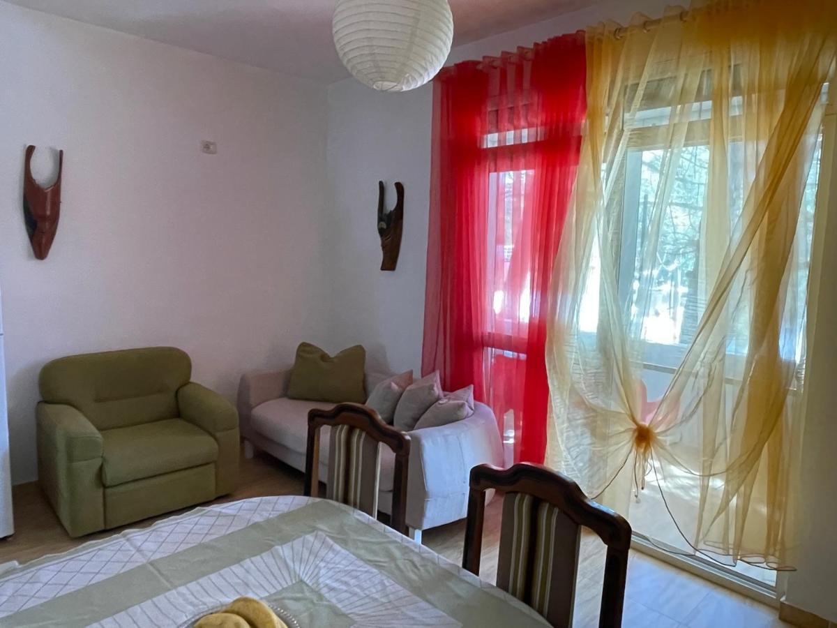 Vacation Home Dibra Velipoje Luaran gambar