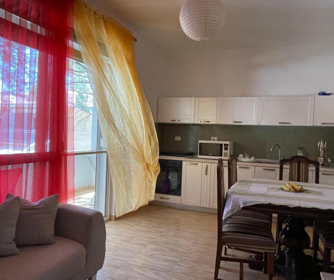 Vacation Home Dibra Velipoje Luaran gambar